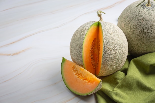 Melón japonés o melón, melón, fruta de temporada, concepto de salud.