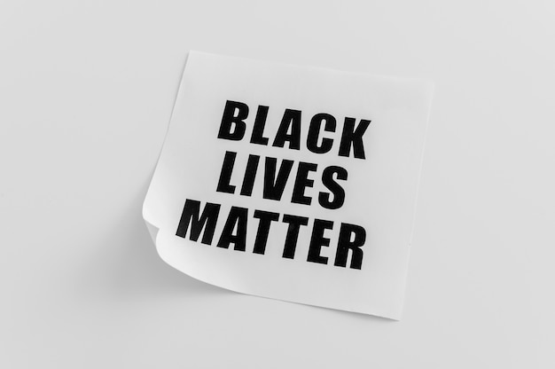 Foto gratuita mensaje de movimiento de la materia de las vidas negras
