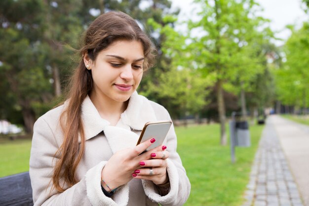 Mensaje de texto positivo niña pacífica