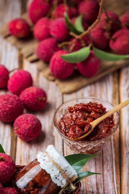 Foto gratuita mermelada de fruta de lichi postre delicioso para el desayuno, comida tailandesa.