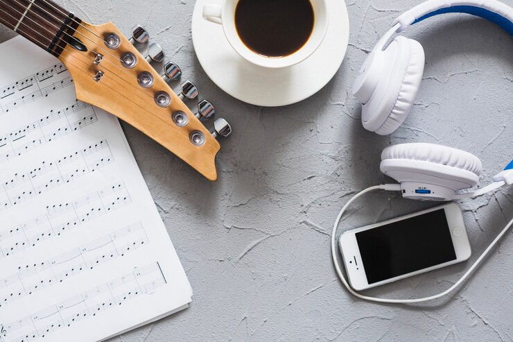 Foto gratuito mesa con suministros de música