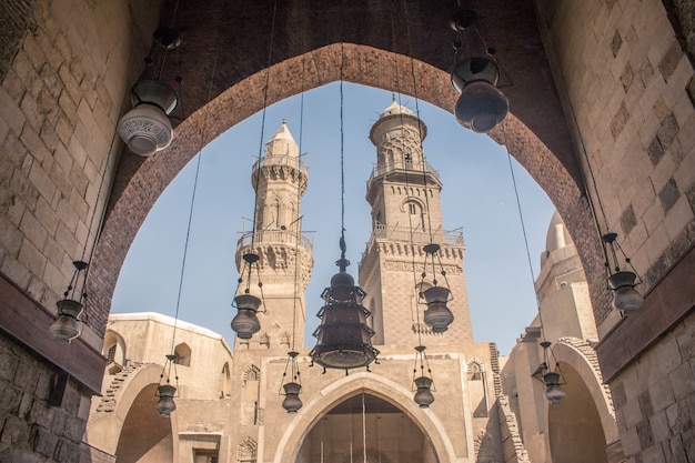 Foto gratuita mezquita vieja en el cairo egipto