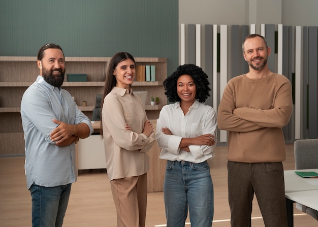 Miembros de los sindicatos trabajando juntos