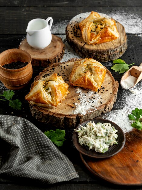 Mini cazuela con ensalada