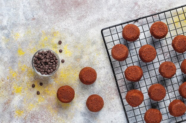 Mini tartas de chocolate.