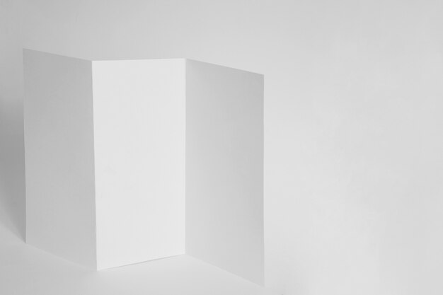 Mockup con página de papel