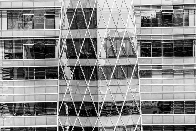 Modelo hermoso de la arquitectura ventana edificio
