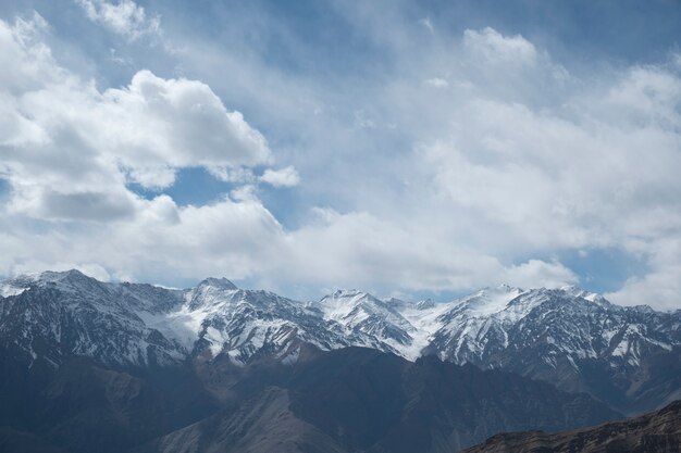 montaña en la india