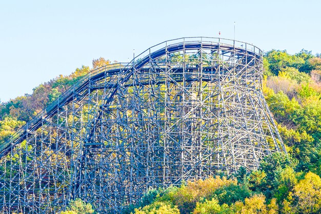 Foto gratuita montaña rusa en el parque de corea