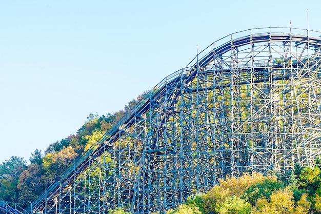 Foto gratuita montaña rusa en el parque de corea