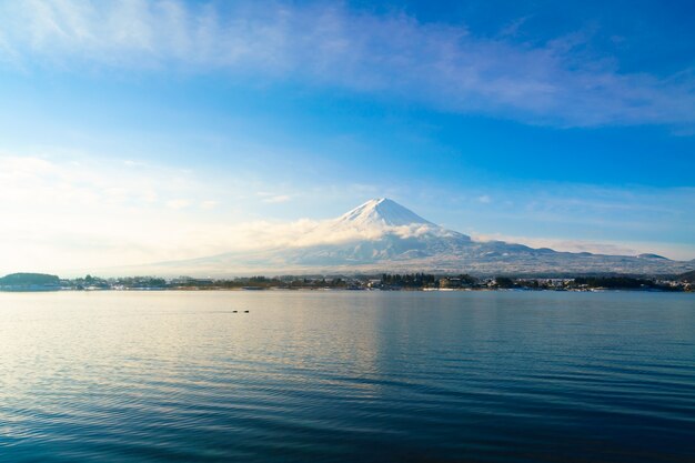 Monte Fuji y el lago Kawaguchi, Japón