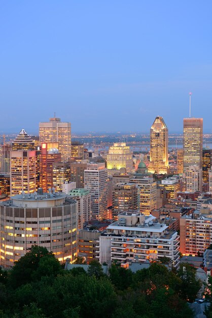 Montréal al anochecer