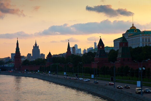 Moscú, Kremlin, verano, ocaso