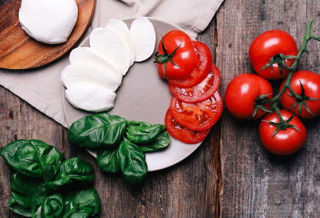 Mozzarella en la mesa