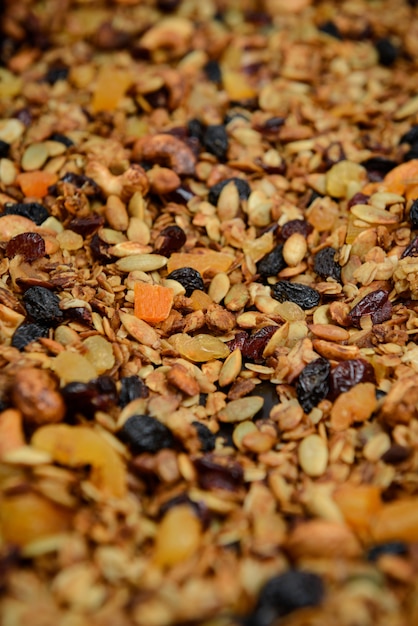 Muesli granola frutos secos. De cerca.