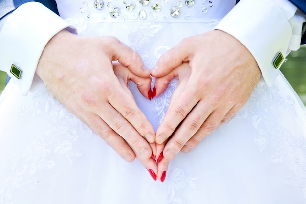 Foto gratuita muestra de la familia par de detalle mujeres