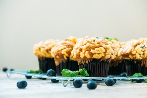 Foto gratuita muffin de arándanos