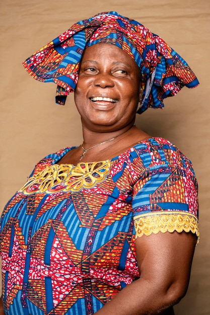 Mujer africana, mayor