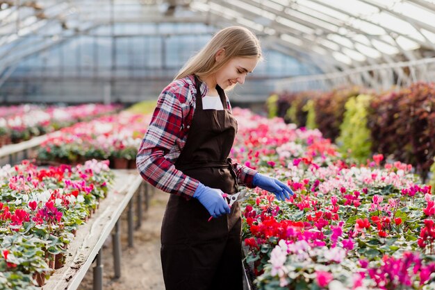 Mujer apasionada de las flores