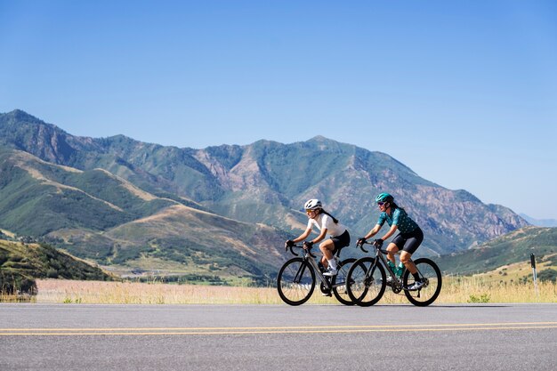 Mujer ciclista profesional