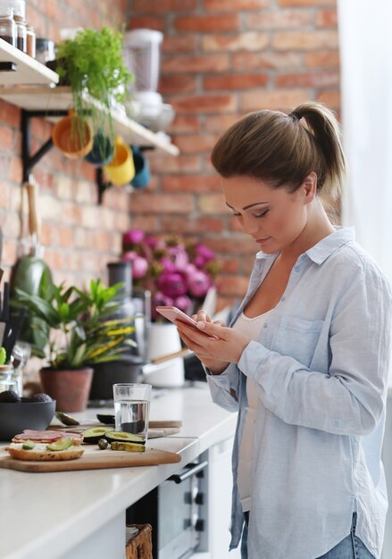 Mujer, en, cocina