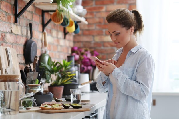 Mujer, en, cocina