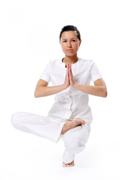 Mujer deporte haciendo ejercicio de yoga