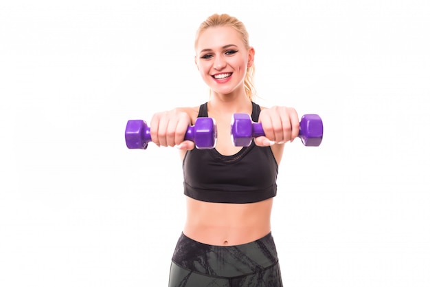 mujer fitness ejercicio con pesas azules
