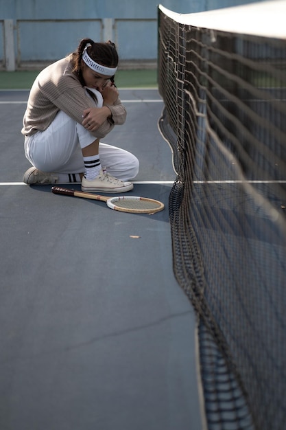 Foto gratuita mujer joven, juego, tenis