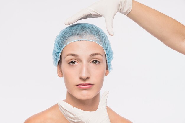 Mujer joven, preparación, para, inyección médica