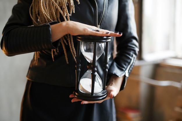 Mujer con rastas