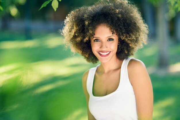 Mujer sonriendo