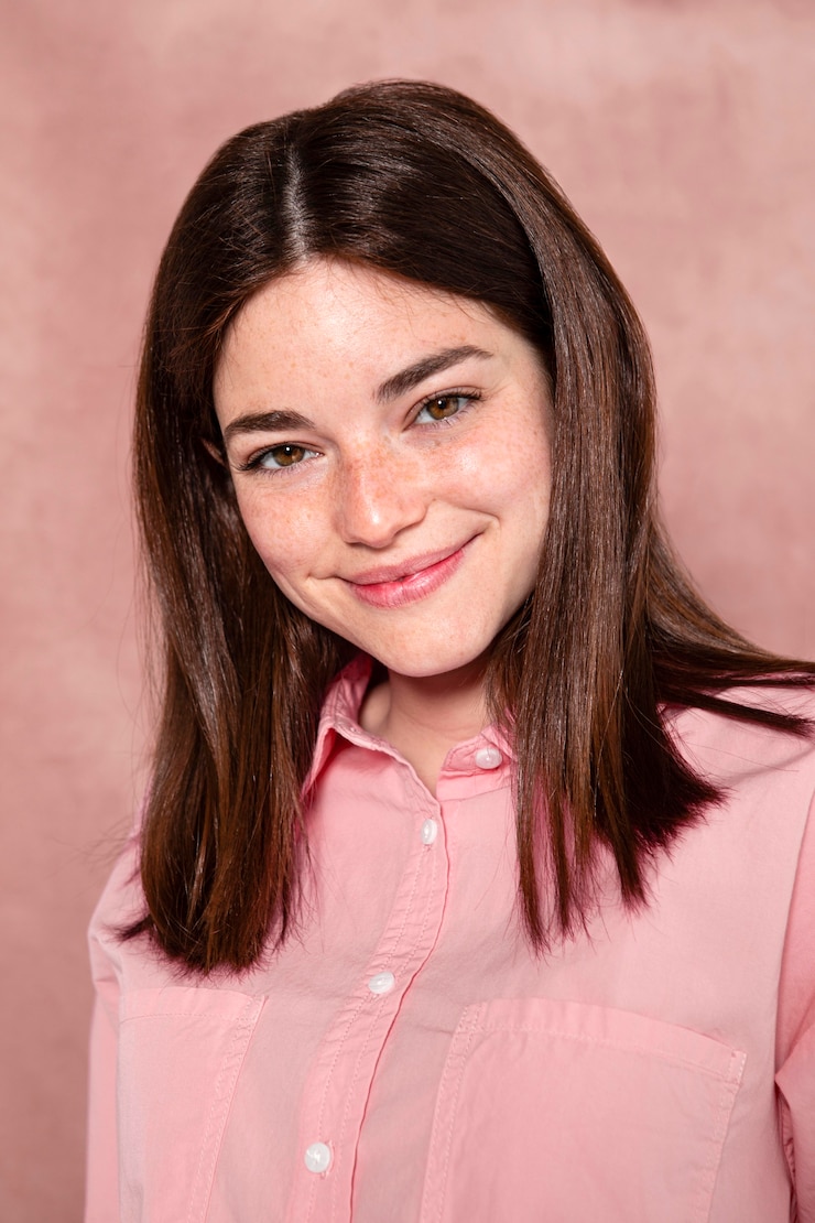 Foto gratuito mujer sonriente de tiro medio