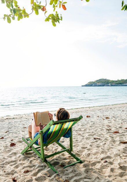 Mujer vacaciones viajes viaje relajación