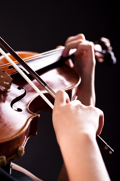 Mujer con el violin