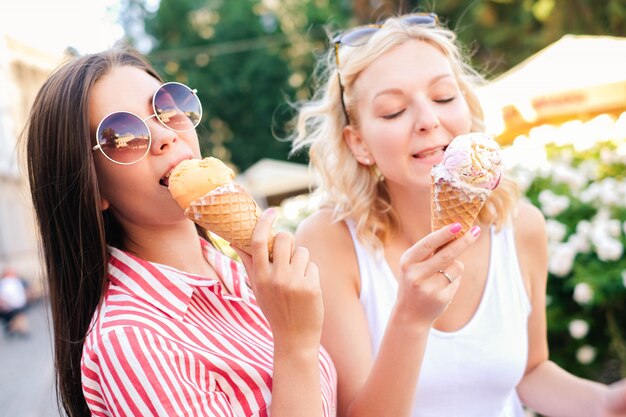 Mujeres al aire libre