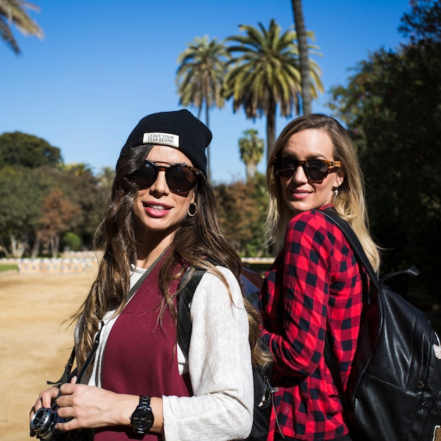 Mujeres bonitas en viaje