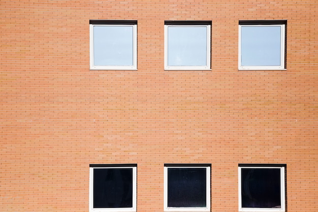 Foto gratuita muro ciudad con ventanas