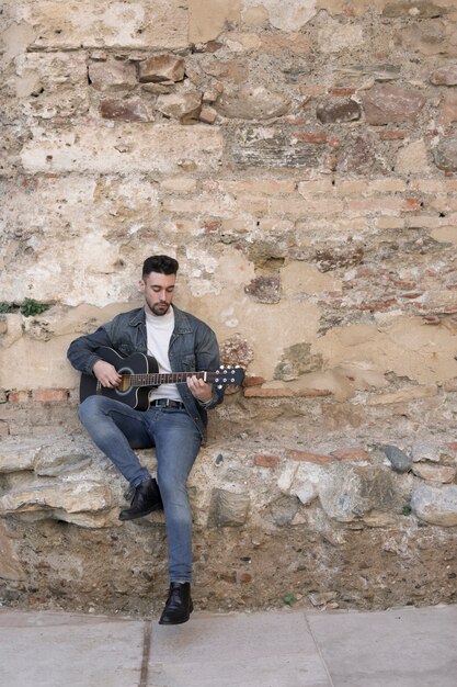 Música de guitarra al aire libre