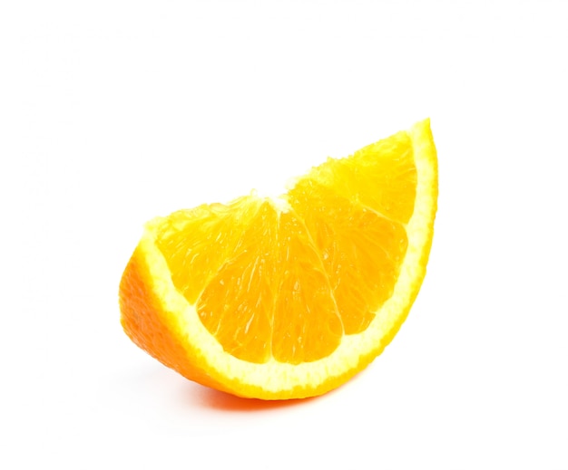 Naranja sobre blanco