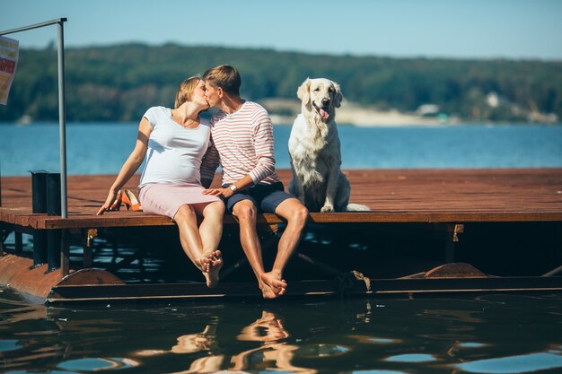 la naturaleza el agua que tiene marido terraplén