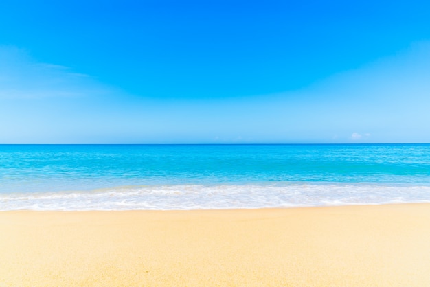 Foto gratuita la naturaleza blanca playa paisaje tropical