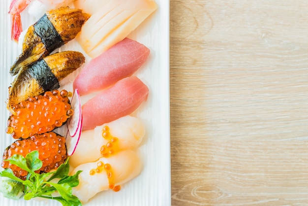 Foto gratuita nigiri sushi