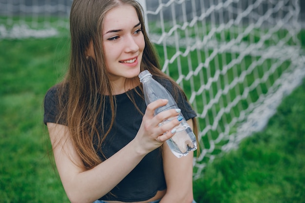 Foto gratuita niña, beber, agua