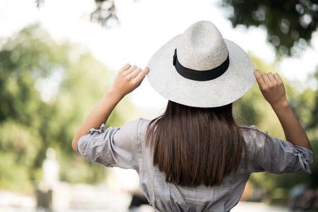 Niñas taza mujeres sombrero joven bastante