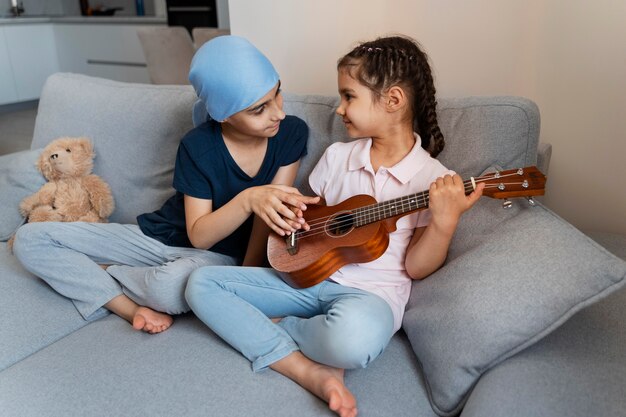 Niño que sufre de cáncer