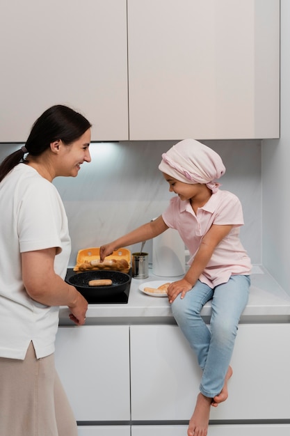 Foto gratuita niño que sufre de cáncer