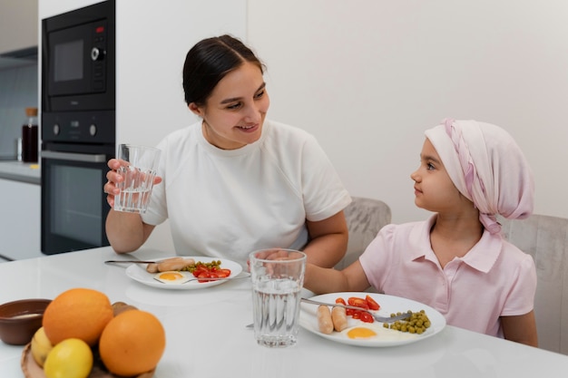 Niño que sufre de cáncer