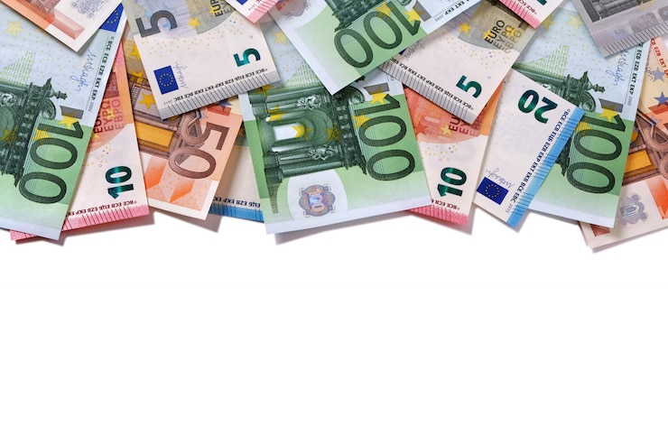 Foto gratuito notas de dinero euro de frontera superior