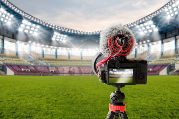 Noticias deportivas con grabación de cámara.